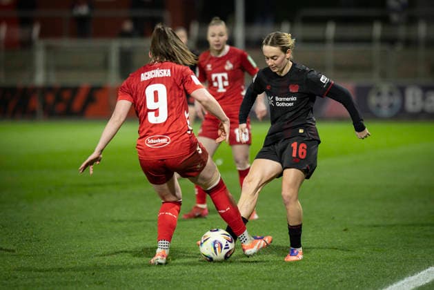 Football, Women, 1st BL, Bayer 04 Leverkusen - 1. FC Köln