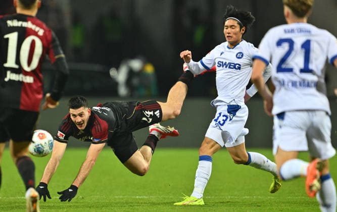 13 02 2026 Soccer Season 2025 2026 2 Soccer Bundesliga 22 Matchday 1 FC Nürnberg FCN Club Karlsruher SC KSC Sportfoto Zink xwoxzix DFL regulations prohibit any use of photographs as image sequences and or quasi video only for editorial use Luka Lochoshvili 24, 1 FC Nürnberg FCN Shio Fukuda 13, Karlsruher SC KSC