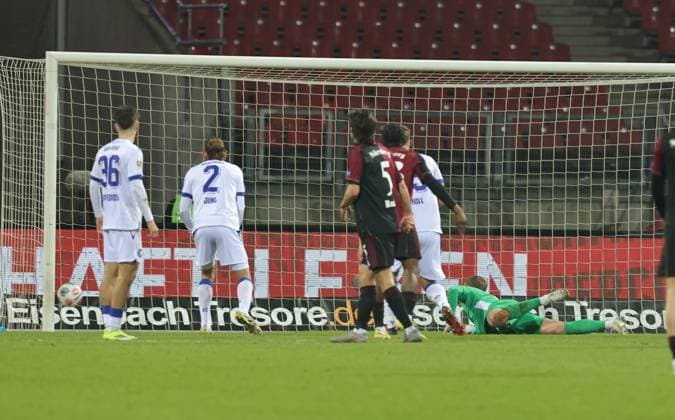 13 02 2026 Soccer Season 2025 2026 2 Soccer Bundesliga 22 Matchday 1 FC Nürnberg FCN Club Karlsruher SC KSC Sportfoto Zink DaMa xdaxmax DFL regulations prohibit any use of photographs as image sequences and or quasi video only for editorial use Tor Treffer Goal shot for 1 0 Goal scorer Julian Justvan 10, 1 FC Nürnberg FCN, not in picture against Hans Christian Bernat 1, Karlsruher SC KSC