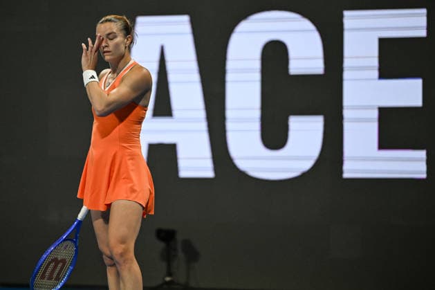 Qatar TotalEnergies Open 2026 - Day Five DOHA, QATAR FEBRUARY 13: Maria Sakkari of Greece competes against Karolina Muchova of the Czechia in the semifinal on Day Six of the Qatar TotalEnergies Open, part of the Hologic WTA, Tennis Damen Tour, at the Khalifa International Tennis and Squash Complex on February 13, 2026 in Doha, Qatar. Doha Qatar  Copyright: xArturxWidakx originalFilename:widak-qatartot260213_np0y7.jpg