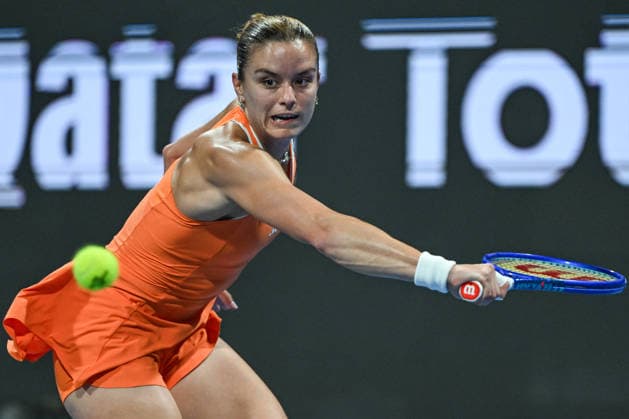 Qatar TotalEnergies Open 2026 - Day Five DOHA, QATAR FEBRUARY 13: Maria Sakkari of Greece competes against Karolina Muchova of the Czechia in the semifinal on Day Six of the Qatar TotalEnergies Open, part of the Hologic WTA, Tennis Damen Tour, at the Khalifa International Tennis and Squash Complex on February 13, 2026 in Doha, Qatar. Doha Qatar  Copyright: xArturxWidakx originalFilename:widak-qatartot260213_npZvB.jpg