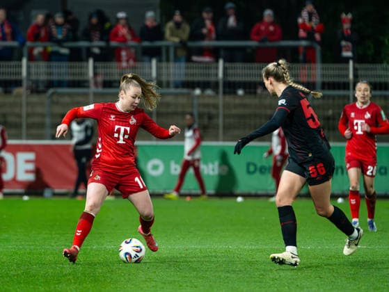 Weronika Zawistowska 1 FC Koeln, 10 in duel against Juliette Angele Vidal Bayer 04 Leverkusen, 56 Bayer 04 Leverkusen vs 1 FC Koeln, Football, Womens Bundesliga, Google Pixel Womens Bundesliga, Matchday 18, Season 2025 2026, 13 02 2026 DFB REGULATES PROHIBIT ANY USE OF PHOTOGRAPHS AS IMAGE SEQUENCES AND OR QUASI VIDEO, Bayer 04 Leverkusen vs 1 FC Koeln, Football, Womens Bundesliga, Google Pixel Womens Bundesliga, Matchday 18, Season 2025 2026, 13 02 2026 Leverkusen Copyright: xEibner-Pressefoto DamianxKruczynx EP_DKI