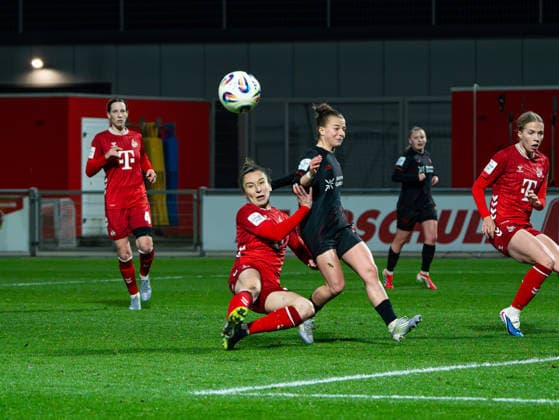 Kristin Koegel Bayer 04 Leverkusen, 11 in duel against Sylwia Matysik 1 FC Koeln, 20 Bayer 04 Leverkusen vs 1 FC Koeln, Football, Womens Bundesliga, Google Pixel Womens Bundesliga, Matchday 18, Season 2025 2026, 13 02 2026 DFB REGULATES PROHIBIT ANY USE OF PHOTOGRAPHS AS IMAGE SEQUENCES AND OR QUASI VIDEO, Bayer 04 Leverkusen vs 1 FC Koeln, Football, Womens Bundesliga, Google Pixel Womens Bundesliga, Matchday 18, Season 2025 2026, 13 02 2026 Leverkusen Copyright: xEibner-Pressefoto DamianxKruczynx EP_DKI