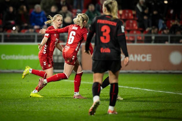 Womens Soccer Bundesliga Bayer 04 Leverkusen 1 FC Köln, 13 02 2026 Goal celebration after Pauline Bremer 1 FC Köln, 11 Bayer 04 Leverkusen 1 FC Köln scored the final goal to 2 1 on matchday 18 of the Google Pixel Womens Bundesliga on 13 02 2026 at Ulrich Haberland Stadium in Leverkusen North Rhine-Westphalia DFL REGULATIONS PROHIBIT ANY USE OF PHOTOGRAPHS AS IMAGE SEQUENCES AND OR QUASI VIDEO Copyright: xBEAUTIFULxSPORTS AxelxKohringx