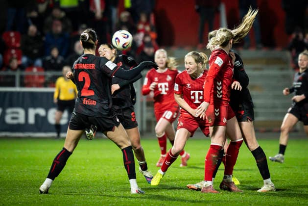 Womens Soccer Bundesliga Bayer 04 Leverkusen 1 FC Köln, 13 02 2026 Creation of the connecting goal to 2 1 by Pauline Bremer 1 FC Köln, 11 Bayer 04 Leverkusen 1 FC Köln on matchday 18 of the Google Pixel Womens Bundesliga on 13 02 2026 at Ulrich Haberland Stadium in Leverkusen North Rhine-Westphalia DFL REGULATIONS PROHIBIT ANY USE OF PHOTOGRAPHS AS IMAGE SEQUENCES AND OR QUASI VIDEO Copyright: xBEAUTIFULxSPORTS AxelxKohringx