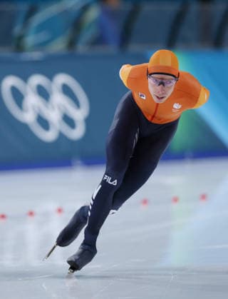 (260213) -- MILAN, Feb. 13, 2026 -- Jorrit Bergsma of the Netherlands competes during the Speed skating, Eisschnelllauf men s 10000m event at the Milan-Cortina 2026 Olympic Winter games, Winterspiele,Spiele, Summer games in Milan, Italy, Feb. 13, 2026. ) (MICO2026)ITALY-MILAN-OLYMPIC WINTER GAMES-SPEED SKATING-MEN S 10000M DuxXiaoyi 