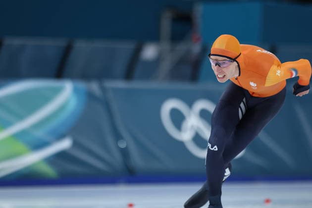 (260213) -- MILAN, Feb. 13, 2026 -- Jorrit Bergsma of the Netherlands competes during the Speed skating, Eisschnelllauf men s 10000m event at the Milan-Cortina 2026 Olympic Winter games, Winterspiele,Spiele, Summer games in Milan, Italy, Feb. 13, 2026. ) (MICO2026)ITALY-MILAN-OLYMPIC WINTER GAMES-SPEED SKATING-MEN S 10000M LixJing 