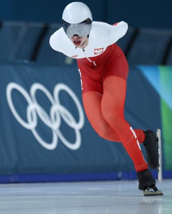 (260213) -- MILAN, Feb. 13, 2026 -- Vladimir Semirunniy of Poland competes during the Speed skating, Eisschnelllauf men s 10000m event at the Milan-Cortina 2026 Olympic Winter games, Winterspiele,Spiele, Summer games in Milan, Italy, Feb. 13, 2026. ) (MICO2026)ITALY-MILAN-OLYMPIC WINTER GAMES-SPEED SKATING-MEN S 10000M LixJing 