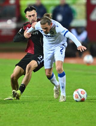 13 02 2026 Soccer Season 2025 2026 2 Soccer Bundesliga 22 Matchday 1 FC Nürnberg FCN Club Karlsruher SC KSC Sportfoto Zink xwoxzix DFL regulations prohibit any use of photographs as image sequences and or quasi video only for editorial use Berkay Yilmaz 21, 1 FC Nürnberg FCN Sebastian Jung 2, Karlsruher SC KSC