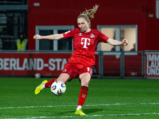 Pauline Bremer 1 FC Koeln, 11 on goal Bayer 04 Leverkusen vs 1 FC Koeln, Football, Womens Bundesliga, Google Pixel Womens Bundesliga, Matchday 18, Season 2025 2026, 13 02 2026 DFB REGULATES PROHIBIT ANY USE OF PHOTOGRAPHS AS IMAGE SEQUENCES AND OR QUASI VIDEO, Bayer 04 Leverkusen vs 1 FC Koeln, Football, Womens Bundesliga, Google Pixel Womens Bundesliga, Matchday 18, Season 2025 2026, 13 02 2026 Leverkusen Copyright: xEibner-Pressefoto DamianxKruczynx EP_DKI