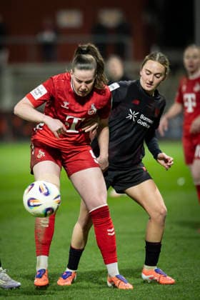Womens Soccer Bundesliga Bayer 04 Leverkusen 1 FC Köln, 13 02 2026 Adriana Achcinska 1 FC Köln, 9 , Sofie Zdebel Bayer 04 Leverkusen, 16 Bayer 04 Leverkusen 1 FC Köln on matchday 18 of the Google Pixel Womens Bundesliga on 13 02 2026 at the Ulrich Haberland Stadium in Leverkusen North Rhine-Westphalia DFL REGULATIONS PROHIBIT ANY USE OF PHOTOGRAPHS AS IMAGE SEQUENCES AND OR QUASI VIDEO Copyright: xBEAUTIFULxSPORTS AxelxKohringx