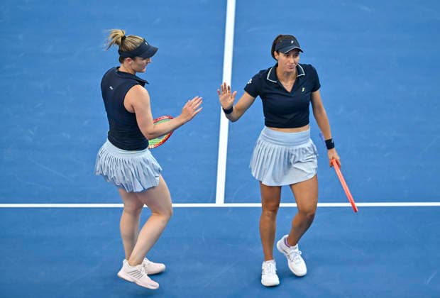 WTA, Tennis Damen Qatar TotalEnergies Open 2026-doubles semifinal in Doha - 13 Feb 2026 Gabriela Dabrowski (R) of Canada and Luisa Stefani of Brazil celebrate a point in their Women s doubles semifinal match against Anna Danilina of Kazakhstan and Aleksandra Krunic of Serbia (not in view) at the WTA Qatar TotalEnergies Open 2026 tennis tournament at the Khalifa International Tennis Complex. Anna Danilina Aleksandra Krunic won against Gabriela Dabrowski Luisa Stefani. 6-3,6-4. Doha Qatar Copyright: xNoushadxVariyattiyakkalx xSOPAxImagesx NVRITYAKAL1-009