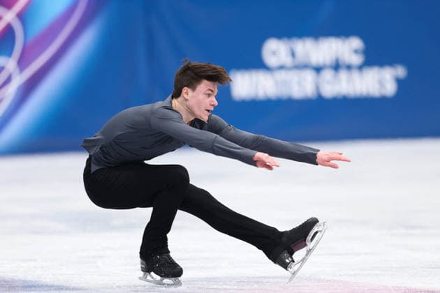 Winter Olympics - Men s Singles Free Skating Maxim Naumov of Team United States competes in the Men s Singles Free Figure skating, Eiskunstlauf event on day seven of the Milano Cortina 2026 Winter Olympic Games, Olympische Spiele, Olympia, OS at Milano Ice Skating Arena on February 13, 2026 in Milan, Italy. Photo by Alexis Jumeau ABACAPRESS.COM Milan Italy  Copyright: xJumeauxAlexis ABACAx