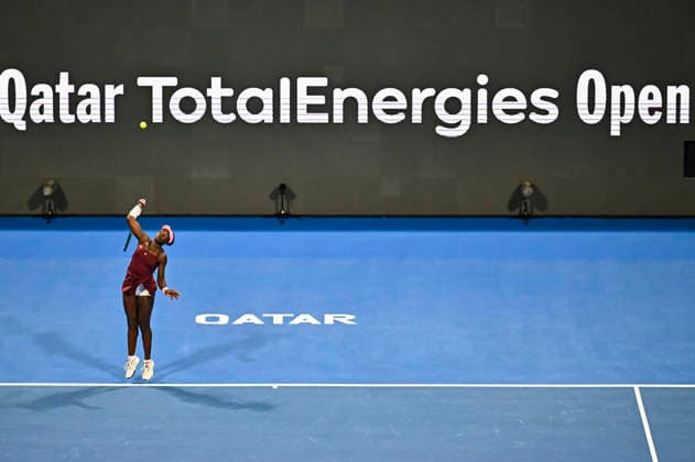February 13, 2026, Doha, Qatar: Victoria Mboko of Canada plays against Jelena Ostapenko of Latvia ( not in view) during their women s singles semifinal match at the WTA, Tennis Damen Qatar TotalEnergies Open 2026 tennis tournament at the Khalifa International Tennis Complex. Victoria Mboko won against Jelena Ostapenko 6-3,6-2..?? Victoria Mboko won against Jelena Ostapenko 6-3,6-2. Doha Qatar - ZUMAs197 20260213_aaa_s197_197 Copyright: xNoushadxVariyattiyakkalx