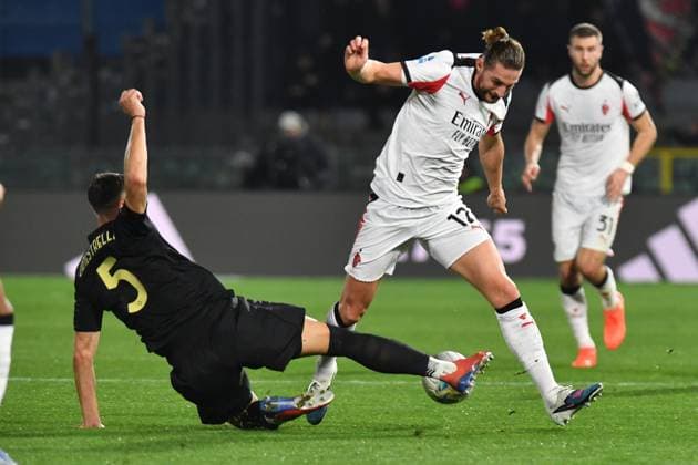Simone Canestrelli (Pisa) Adrien Rabiot (Milan) during Pisa SC vs AC Milan, Italian soccer Serie A match in Pisa, Italy, February 13 2026  Copyright: xGabrielexMasotti IPAxSportx xipa-agency.netx xx IPA_71454759 IPA_Agency_IPA71454759