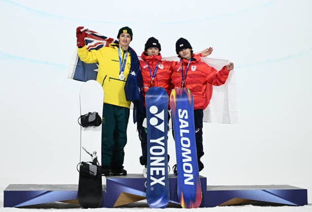 2026 WINTER Olympic Games, Olympische Spiele, Olympia, OS (L-R) Scotty James of Australia ,Yuto Totsuka from Japan and Ryusei Yamada from Japan pose with their medals ollowing the Men™s Snowboard Halfpipe Final at the Livigno Snow Park on day 7 of the 2026 Milano Cortina Winter Olympic Games in Italy, Friday, February 13, 2026. ( NO ARCHIVING, EDITORIAL USE ONLY MILANO LOMBARDY ITALY  Copyright: xDANxHIMBRECHTSx 20260214151735271271