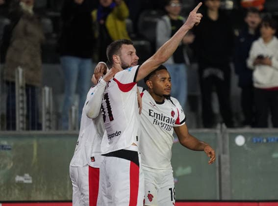 Celebrities Milan s Ruben Loftus Cheek make a score goal 0-1..During the Serie A soccer match between Pisa and Milan at the Cetilar Arena Romeo Anconetani Stadium in Pisa; Center West Italy; Tuesday February 13; 2026 ; Soccer  Copyright: xAlessandroxLaxRocca laPressex