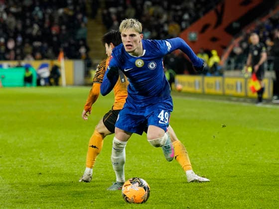 Kingston upon Hull, England, 13th February 2026. Alejandro Garnacho of Chelsea gets past Yu Hirakawa of Hull City during the Hull City vs Chelsea FA Cup fourth round match at the MKM Stadium, Kingston upon Hull. Picture credit should read: Andrew Yates Sportimage EDITORIAL USE ONLY. No use with unauthorised audio, video, data, fixture lists, club league logos or live services. Online in-match use limited to 120 images, no video emulation. No use in betting, games or single club league player publications. SPI_046_AY_Hull_Chelsea SPI-4532-0045