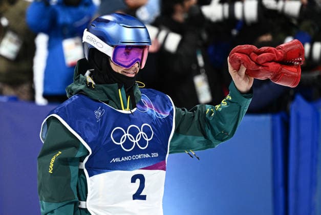 2026 WINTER Olympic Games, Olympische Spiele, Olympia, OS Scotty James of Australia reacts following his final run to win Silver in the Men™s Snowboard Halfpipe Final at the Livigno Snow Park on day 7 of the 2026 Milano Cortina Winter Olympic Games in Italy, Friday, February 13, 2026. ( NO ARCHIVING, EDITORIAL USE ONLY MILANO LOMBARDY ITALY  Copyright: xDANxHIMBRECHTSx 20260214116642237841