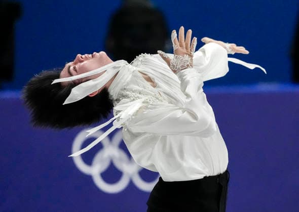 Junhwan Cha of South Korea performs his routine during the Men s Single Figure skating, Eiskunstlauf Final at the Milano Figure Skating Arena in Milan, Italy on Friday, February 13, 2026. Cha scored a 273.92.  OLY20260213439 RICHARDxELLIS
