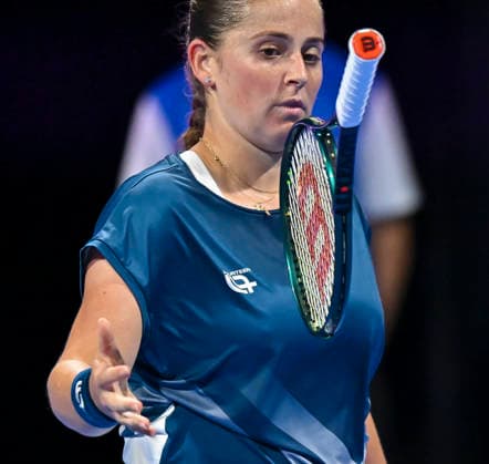 WTA, Tennis Damen QATAR OPEN 2026-SEMIFINAL Jelena Ostapenko of Latvia reacts during the women s singles semifinal match against Victoria Mboko of Canada during the WTA Qatar TotalEnergies Open 2026 tennis tournament at the Khalifa International Tennis Complex in Doha, Qatar, on February 13, 2026. ¨ DOHA Qatar Copyright: xNOUSHADx