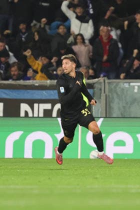 Pisa S.C. v AC Milan - Campionato Serie A Felipe Loyola of Pisa SC celebrates after scoring his team s goal during the Italian Serie A football match between Pisa S.C. and AC Milan ,on February 13 ,2026, at the Arena Garibaldi-Romeo Anconetani Stadium in Pisa. Pisa PI Italy  Copyright: xAndreaxMartinix originalFilename:martini-pisascva260213_npGpU.jpg