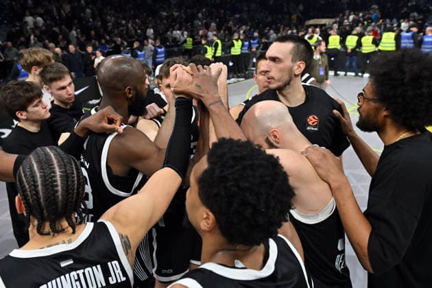 PARTIZAN vs REAL MADRID Basketball players of Partizan, after losing the Euroleague match against Real Madrid, at Belgrade Arena. Belgrade, 13.02.2026. foto: MN Press BASKETBALL, EUROLEAGUE, PARTIZAN, REAL MADRID Belgrade Belgrade Arena Serbia Copyright: xMarkoxMetlasx xMNxPressx