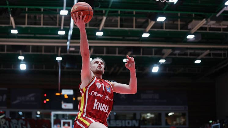 In the picture Lukas Herzog Wuerzburg Baskets, 1 with the basketball 13 02 2026, Fitness First Wuerzburg Baskets vs MLP Academics Heidelberg, easyCredit BBL, Matchday 20, Germany, 97072, tectake Arena Wuerzburg, Copyright: HMBxMedia xJulienxBecker