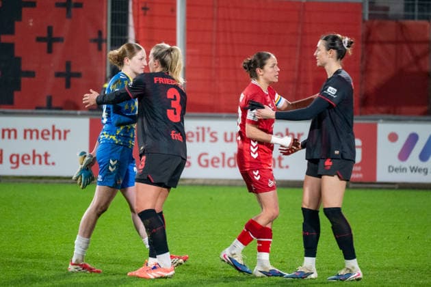 Germany Soccer Google Pixel Womens Bundesliga 2025 2026 Bayer 04 Leverkusen vs 1 FC Köln 18 Matchday Ulrich Haberland Stadion Leverkusen Irina Fuchs 1 FC Köln, 34 Melissa Friedrich Bayer 04 Leverkusen,3 Selina Ostermeier Bayer 04 Leverkusen, 2 Copyright: xOrhanxHabashx