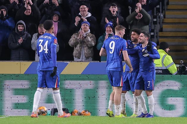 Hull City v Chelsea Emirates FA Cup Pedro Neto of Chelsea celebrates his goal to make it 0-3 during the Emirates FA Cup Fourth Round match against Hull City at the MKM Stadium, Hull 13 02 2026 UK Newspapers OUT Copyright: xDavidxGreavesx FIL-22964-0045