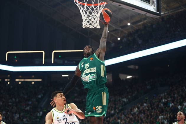 EuroLeague Basketball, Panathinaikos AKTOR Athens vs Fenerbahce Beko Istanbul - Kendrick Nunn, 25 of Panathinaikos AKTOR Athens in action during the Euroleague regular season basketball match between Panathinaikos AKTOR Athens and Fenerbahce Beko Istanbul at Telekom Center Athens on February 13, 2026 in Athens, Greece. ATHENS Greece Copyright: xOnexInchxProductionsx 6850894