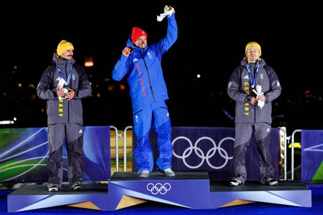 OLYMPICS - Winter Olympic Games, Olympische Spiele, Olympia, OS Milano Cortina 2026 CORTINA D AMPEZZO,ITALY,13.FEB.26 - OLYMPICS, SKELETON - Winter Olympic Games Milano Cortina 2026, heat 3 and 4, men the rejoicing of Axel Jungk (GER), Matt Weston (GBR) and Christopher Grotheer (GER). Keywords: medal.  GEPAxpictures xMaticxKlansek