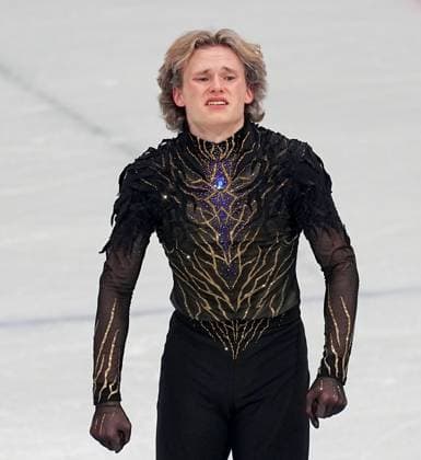 February 13, 2026, Milan, Aarhus, Italy: ILIA MALININ shows his disappointment after his Men s Single Free Skating, Milano Cortina 2026 Winter Olympic Games, Olympische Spiele, Olympia, OS at Milano Ice Skating Arena. Milan Italy - ZUMAp228 20260214_jkc_p228_004 Copyright: xUlrikxPedersenx