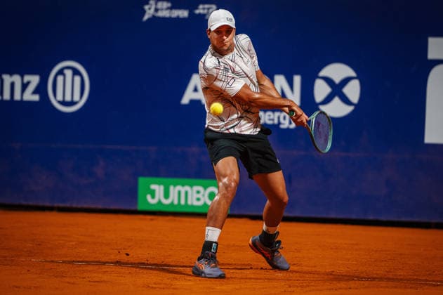 ATP, Tennis Herren Argentina Open 2026 BUENOS AIRES, AR - 13.02.2026: ATP ARGENTINA OPEN 2026 - Buenos Aires, Argentina. February 13, 2026. Luciano Darderi (ITA) in action during the quarter-final match of the Argentina Open 2026. (Photo: Lucas Mangi Fotoarena) x2883807x  LucasxMangi