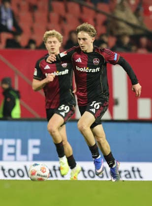 13 02 2026 Soccer Season 2025 2026 2 Soccer Bundesliga 22 Matchday 1 FC Nürnberg FCN Club Karlsruher SC KSC Sportfoto Zink DaMa xdaxmax DFL regulations prohibit any use of photographs as image sequences and or quasi video only for editorial use Piet Scobel 39, 1 FC Nürnberg FCN and Marko Soldic 16, 1 FC Nürnberg FCN in attack