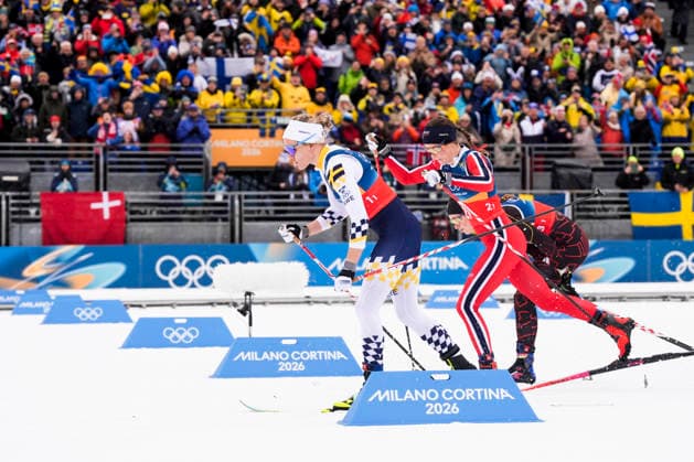 Winter Olympics in Milan Cortina 2026 Val di Fiemme, Italy 20260214. Kristin Austgulen Fosnaes from Norway and Linn Svahn from Sweden during the women s 4 x 7.5 km relay cross-country skiing at Lago di Tesero during the Winter Olympics in Milano Cortina 2026. Photo: Terje Pedersen NTB Val di Fiemme Italy EDITORIAL USE ONLY. RESTRICTED USE FOR BETTING COMPANIES Ref:_SPOK-chRLXu5go.jpg *** Winter Olympics in Milan Cortina 2026 Val di Fiemme, Italy 20260214 Kristin Austgulen Fosnaes from Norway and Linn Svahn from Sweden during the women s 4 x 7 5 km relay cross country skiing at Lago di Tesero during the Winter Olympics in Milano Cortina 2026 Photo Terje Pedersen NTB Val di Fiemme Italy EDITORIAL USE ONLY RESTRICTED USE FOR BETTING COMPANIES  Copyright: xTerjexPedersenx xNTBx
