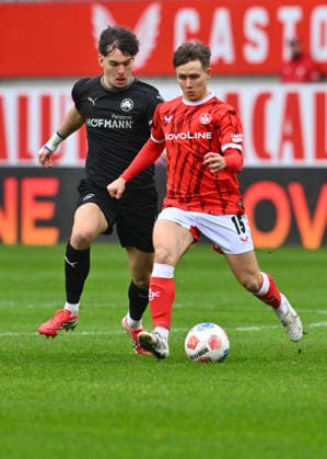 14 02 2026 Soccer Season 2025 2026 2 Soccer Bundesliga 22 Matchday 1 FC Kaiserslautern FCK Rote Teufel SpVgg Greuther Fürth SGF Kleeblatt Sportfoto Zink xwoxzix DFL regulations prohibit any use of photographs as image sequences and or quasi video only for editorial use Reno Münz Muenz 5, SpVgg Greuther Fürth Naatan Skyttä 15, 1 FC Kaiserslautern FCK