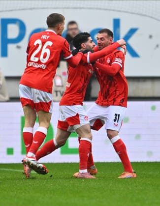 14 02 2026 Soccer Season 2025 2026 2 Soccer Bundesliga 22 Matchday 1 FC Kaiserslautern FCK Rote Teufel SpVgg Greuther Fürth SGF Kleeblatt Sportfoto Zink xwoxzix DFL regulations prohibit any use of photographs as image sequences and or quasi video only for editorial use Torjubel Jubel Freude nach Treffer Tor Torschuß zum 1 0 durch Semih Sahin 8, 1 FC Kaiserslautern FCK