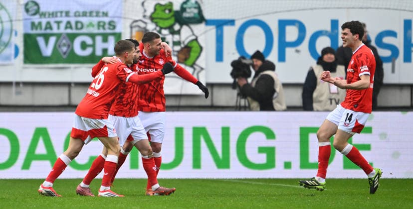 14 02 2026 Soccer Season 2025 2026 2 Soccer Bundesliga 22 Matchday 1 FC Kaiserslautern FCK Rote Teufel SpVgg Greuther Fürth SGF Kleeblatt Sportfoto Zink xwoxzix DFL regulations prohibit any use of photographs as image sequences and or quasi video only for editorial use Torjubel Jubel Freude nach Treffer Tor Torschuß zum 1 0 durch Semih Sahin 8, 1 FC Kaiserslautern FCK