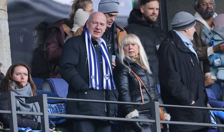 Governing Mayor Kai Wegner and Iris Spranger in the stands Sport Football Soccer DFL 2 Bundesliga Men 22 Matchday Season 2025 2026 14 02 2026 Hertha BSC Berlin vs Hannover 96 DFL regulations prohibit any use of photographs as image sequences and or quasi video