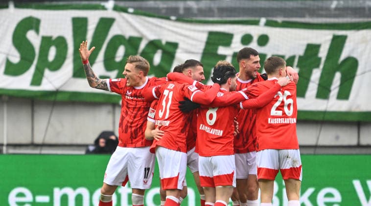 14 02 2026 Soccer Season 2025 2026 2 Soccer Bundesliga 22 Matchday 1 FC Kaiserslautern FCK Rote Teufel SpVgg Greuther Fürth SGF Kleeblatt Sportfoto Zink xwoxzix DFL regulations prohibit any use of photographs as image sequences and or quasi video only for editorial use Torjubel Jubel Freude nach Treffer Tor Torschuß zum 1 0 durch Semih Sahin 8, 1 FC Kaiserslautern FCK