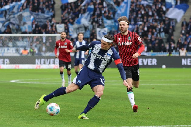 2 Soccer Bundesliga Hertha BSC Hannover 96 , 14 02 2026 Fabian Reese Hertha, 11 taking a shot on goal, during the match in the 2 Soccer Bundesliga Hertha BSC Hannover 96 in Berlin, Olympiastadion, on 14 02 2026 DFB regulations prohibit any use of photographs as image sequences and or quasi video Copyright: xBEAUTIFULxSPORTS Frankex