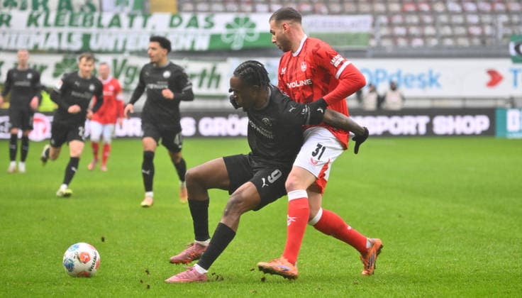 14 02 2026 Soccer Season 2025 2026 2 Soccer Bundesliga 22 Matchday 1 FC Kaiserslautern FCK Rote Teufel SpVgg Greuther Fürth SGF Kleeblatt Sportfoto Zink xwoxzix DFL regulations prohibit any use of photographs as image sequences and or quasi video only for editorial use Noel Futkeu 9, SpVgg Greuther Fürth Luca Sirch 31, 1 FC Kaiserslautern FCK