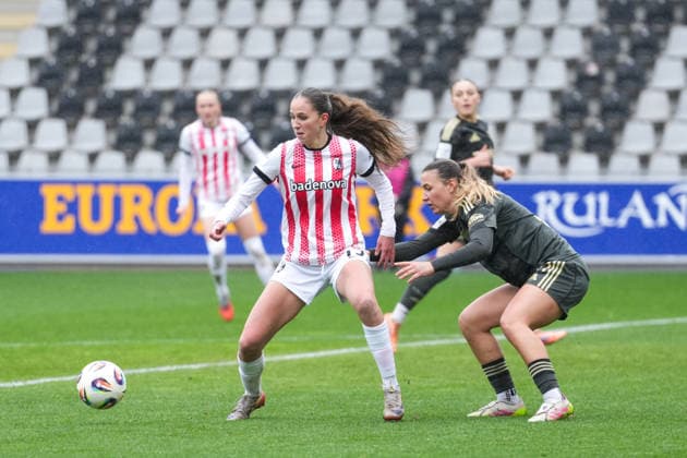 Google Pixel Womens Bundesliga SC Freiburg vs 1 FC Union Berlin, 14 02 2026 duel between Maj Schneider SC Freiburg, 15 and Tanja Pawollek 1 FC Union Berlin, 31 Google Pixel Womens Bundesliga SC Freiburg vs 1 FC Union Berlin, Dreisamstadion, 14 02 2026 DFB DFL REGULATIONS PROHIBIT ANY USE OF PHOTOGRAPHS AS IMAGE SEQUENCES AND OR QUASI VIDEO Copyright: xBEAUTIFULxSPORTS Boscox