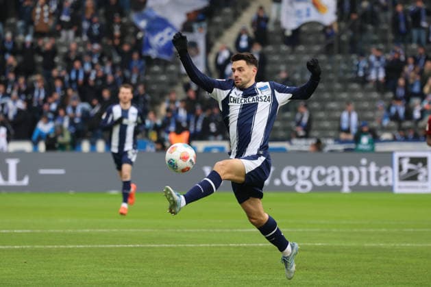 2 Soccer Bundesliga Hertha BSC Hannover 96 , 14 02 2026 cropped image, single image Josip Brekalo Hertha, 7 , during the match in the 2 Soccer Bundesliga Hertha BSC Hannover 96 in Berlin, Olympiastadion, on 14 02 2026 DFB regulations prohibit any use of photographs as image sequences and or quasi video Copyright: xBEAUTIFULxSPORTS Frankex