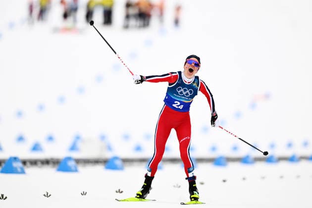 VAL DI FIEMME, ITALY 20260214 Norway s HeidiWeng celebrates at the finish line after winning gold in the women s 4 x 7.5 km relay during the Winter Olympics at the Tesero Cross-Country Ski Stadium in Val di Fiemme, Italy. *** The image is included in the SPORTS PACKAGE. For others PAYMENT IMAGE *** VAL DI FIEMME ITALY x10430x *** VAL DI FIEMME, ITALY 20260214 Norway s HeidiWeng celebrates at the finish line after winning gold in the women s 4 x 7 5 km relay during the Winter Olympics at the Tesero Cross Country Ski Stadium in Val di Fiemme, Italy The image is included in the SPORTS PACKAGE For others PAYMENT IMAGE VAL DI FIEMME ITALY x10430x  Copyright: xChristinexOlsson TTx OS 2026 SKIDOR STAFETT DAM