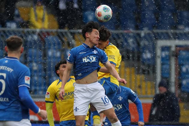 Braunschweig vs Darmstadt, 2 BL Braunschweig, 14 02 2026, Football, Men, 2 BL, Season 2025 2026, Eintracht Braunschweig vs SV Darmstadt 98 Hiroki Akiyama SV Darmstadt 98 , Max Marie Eintracht Braunschweig DFL DFB REGULATIONS PROHIBIT ANY USE OF PHOTOGRAPHS as IMAGE SEQUENCES and or QUASI VIDEO Stadion an der Hamburger Straße Niedersachsen Germany