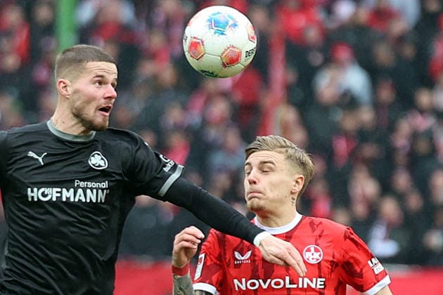 14 02 2026, xrekx, Fußball 2 Bundesliga, 1 FC Kaiserslautern SpVgg Greuther Fuerth v l Jan Elvedi SpVgg Greuther Fuerth Norman Bassette 1 FC Kaiserslautern Zweikampf, Aktion, action, battle for the ball DFL DFB REGULATIONS PROHIBIT ANY USE OF PHOTOGRAPHS as IMAGE SEQUENCES and or QUASI VIDEO Kaiserslautern