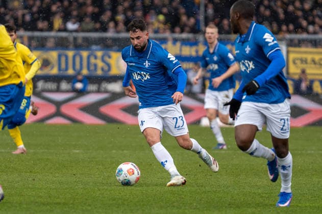 Germany, Soccer, 2 Bundesliga, Eintracht Braunschweig SV Darmstadt on 14 02 in Braunschweig Eintracht Stadion Marco Richter SV Darmstadt 98 23 Copyright: xSvenxHeidmannx