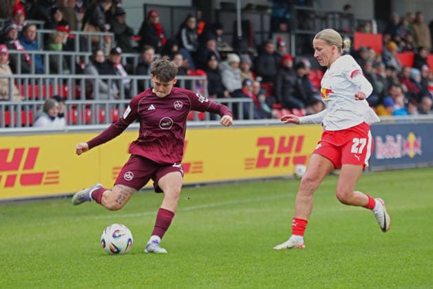 Google Pixel Womens Bundesliga, RB Leipzig 1 FC Nürnberg 14 02 2026 Aneta Polaskova 26, 1 FC Nürnberg on the ball against Marlene Müller 27, RB Leipzig Football, Google Pixel Womens Bundesliga, Season 2025 2026, Matchday 18 RB Leipzig vs 1 FC Nürnberg on 14 02 2026, Training Center Cottaweg, Leipzig DFB REGULATIONS PROHIBIT ANY USE OF PHOTOGRAPHS AS IMAGE SEQUENCES AND OR QUASI VIDEO Copyright: xBEAUTIFULxSPORTS JanxKaeferx
